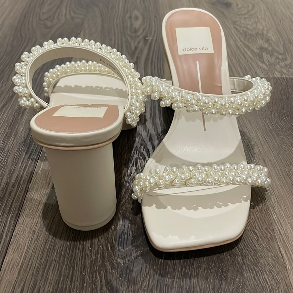 Dolce Vita Noel Heel Sandal in Vanilla Pearls Size 6.5